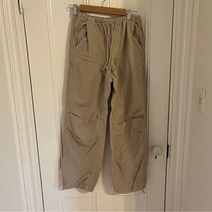 Aritzia TNA Like New Khaki Cargo Drawstring Joggers Size S